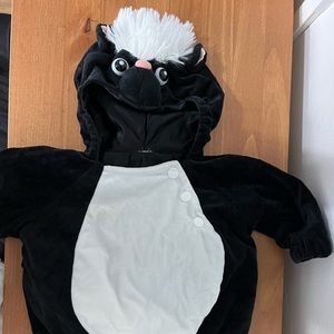 Baby skunk Halloween costume